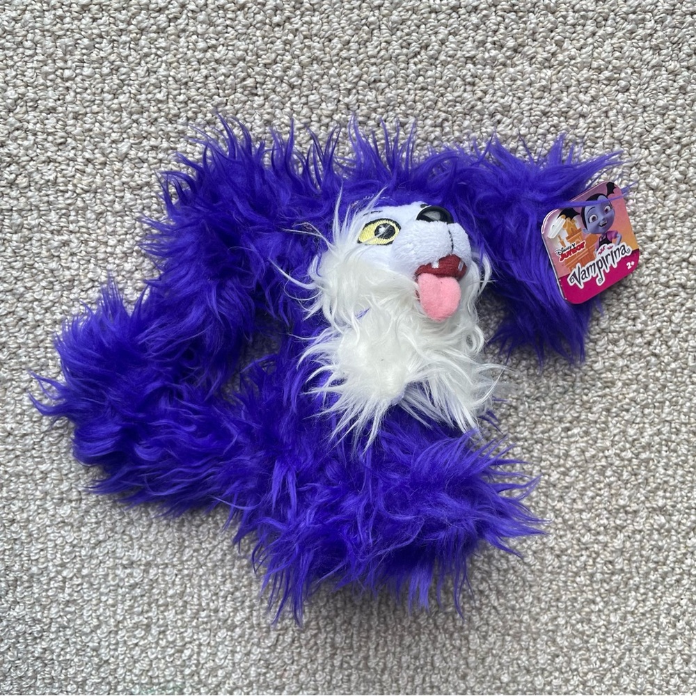 NWT Vampirina Disney Jr Wolfie the Dog Plush Soft Stuffed Beanie Toy 7" Purple